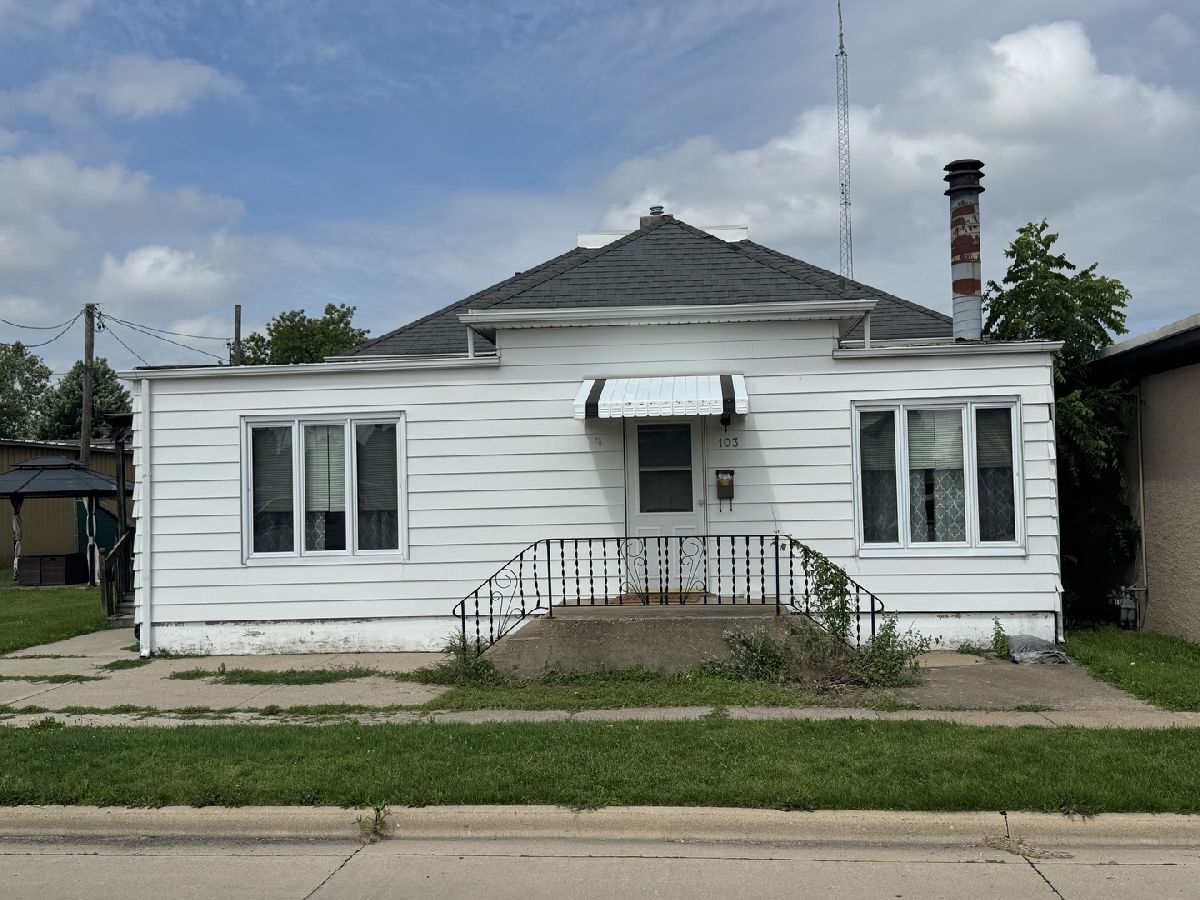  For Sale Oglesby Illinois, 103 Walnut Street