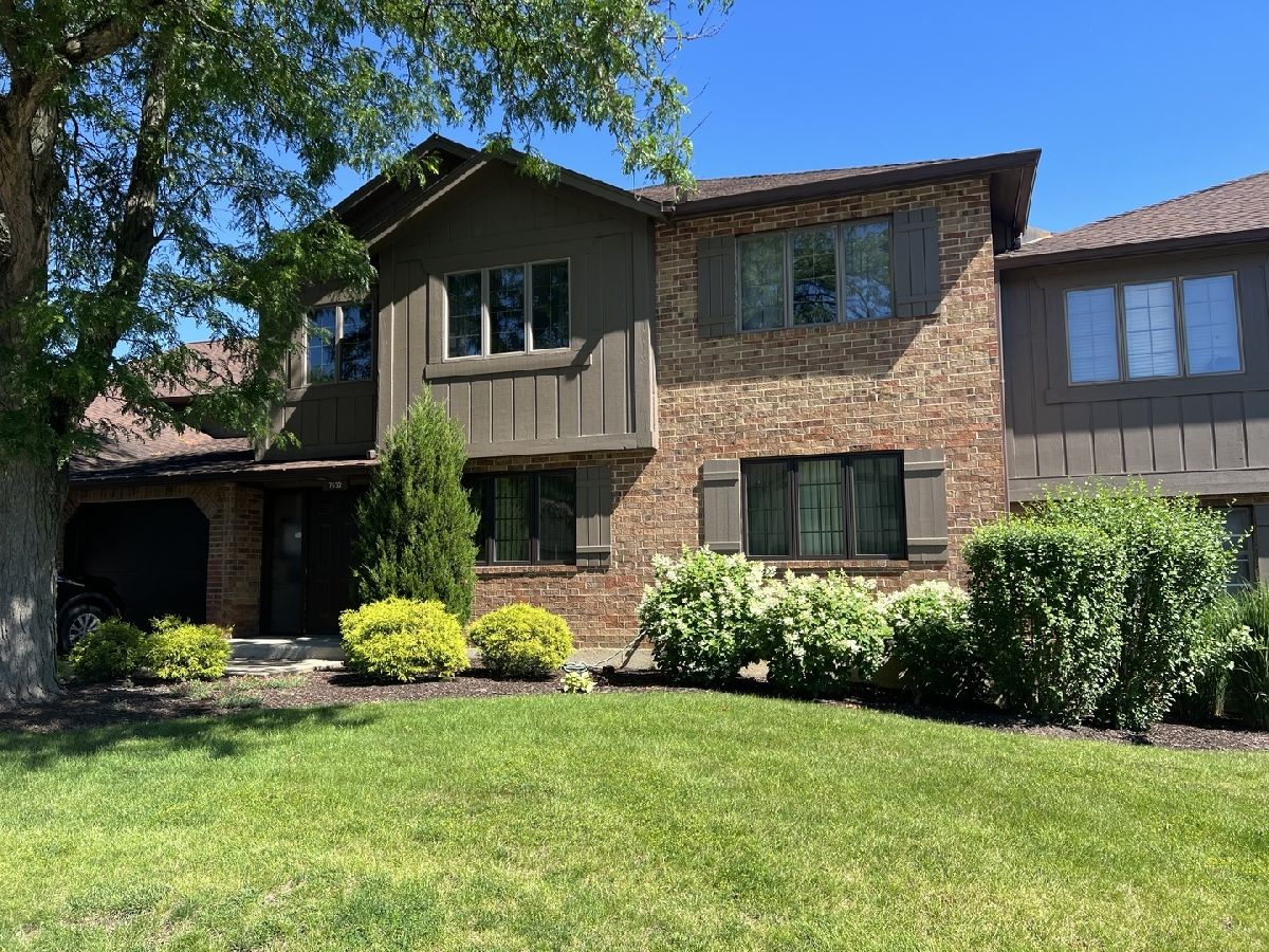 Condos & Townhomes For Sale Oak Hills Palos Heights Illinois, 7632 Arquilla Drive