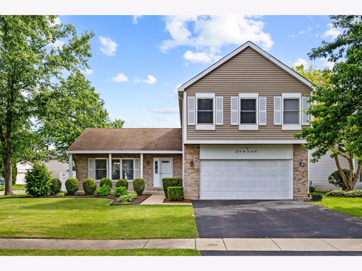 Homes For Rent Windham Hills Naperville Illinois, 25W055 Canary