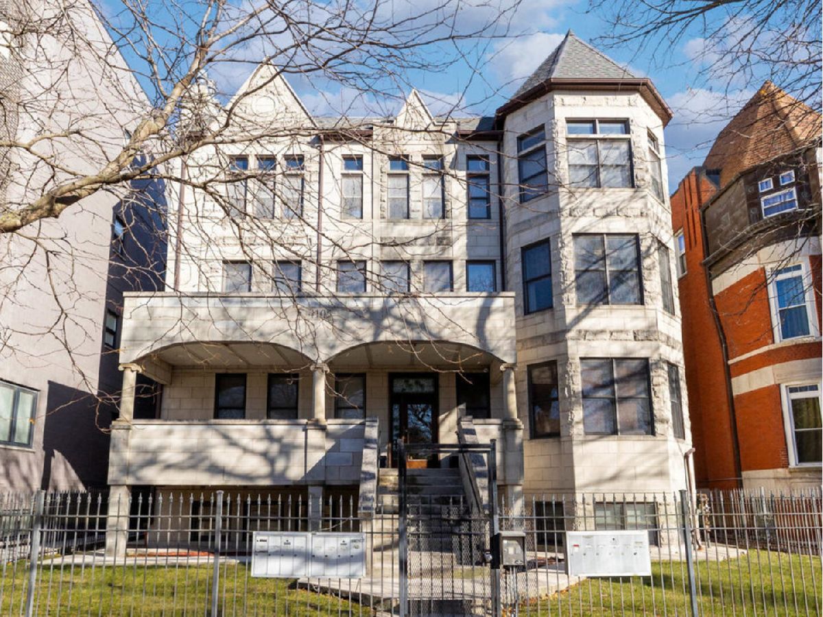  For Sale Chicago Illinois, 4105 Drexel Boulevard