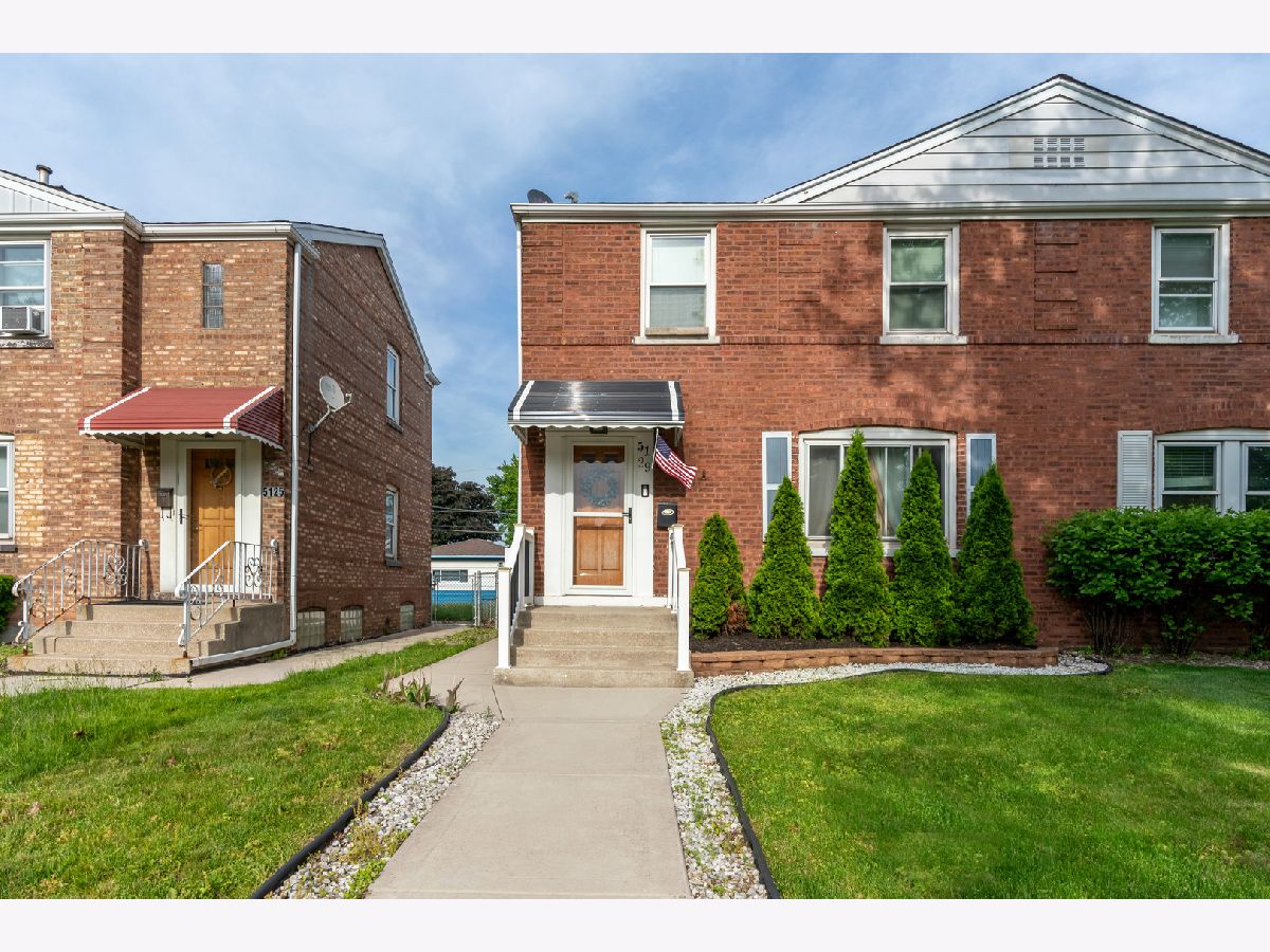  Sold Chicago Illinois, 5129 Menard