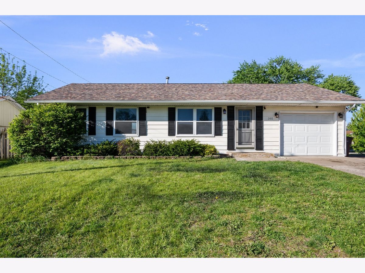  For Sale Milan Illinois, 301 30th Avenue