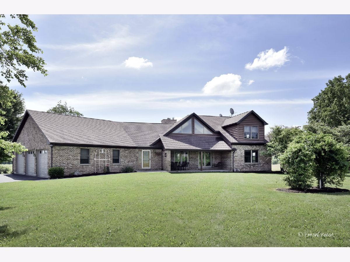  For Sale Poplar Grove Illinois, 12505 Beaverton Road
