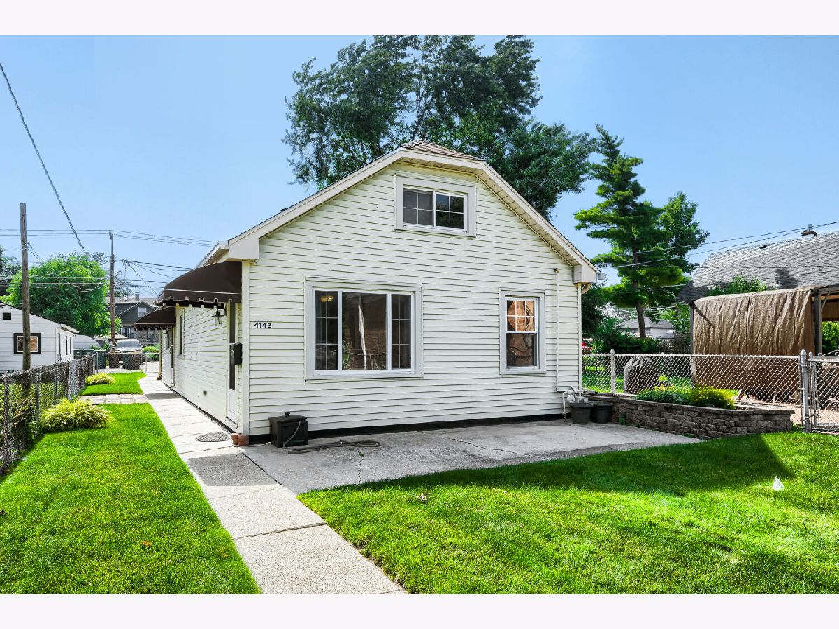  For Sale Stickney Illinois, 4142 Oak Park Avenue
