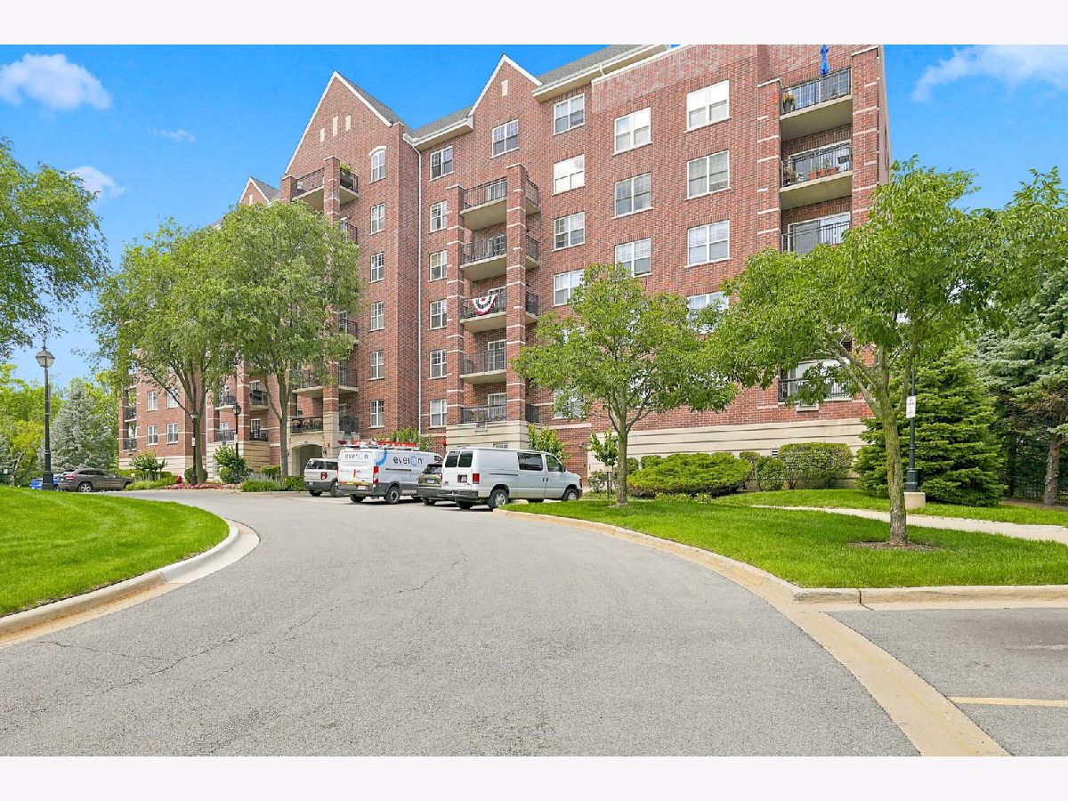 Condos & Townhomes For Sale The Groves Of Palatine Palatine Illinois, 440 Mahogany Court