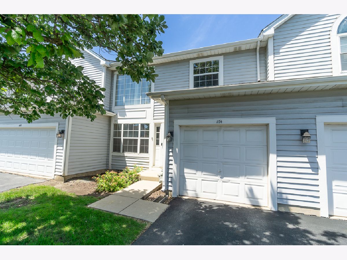  Rented Bartlett Illinois, 1174 Longford