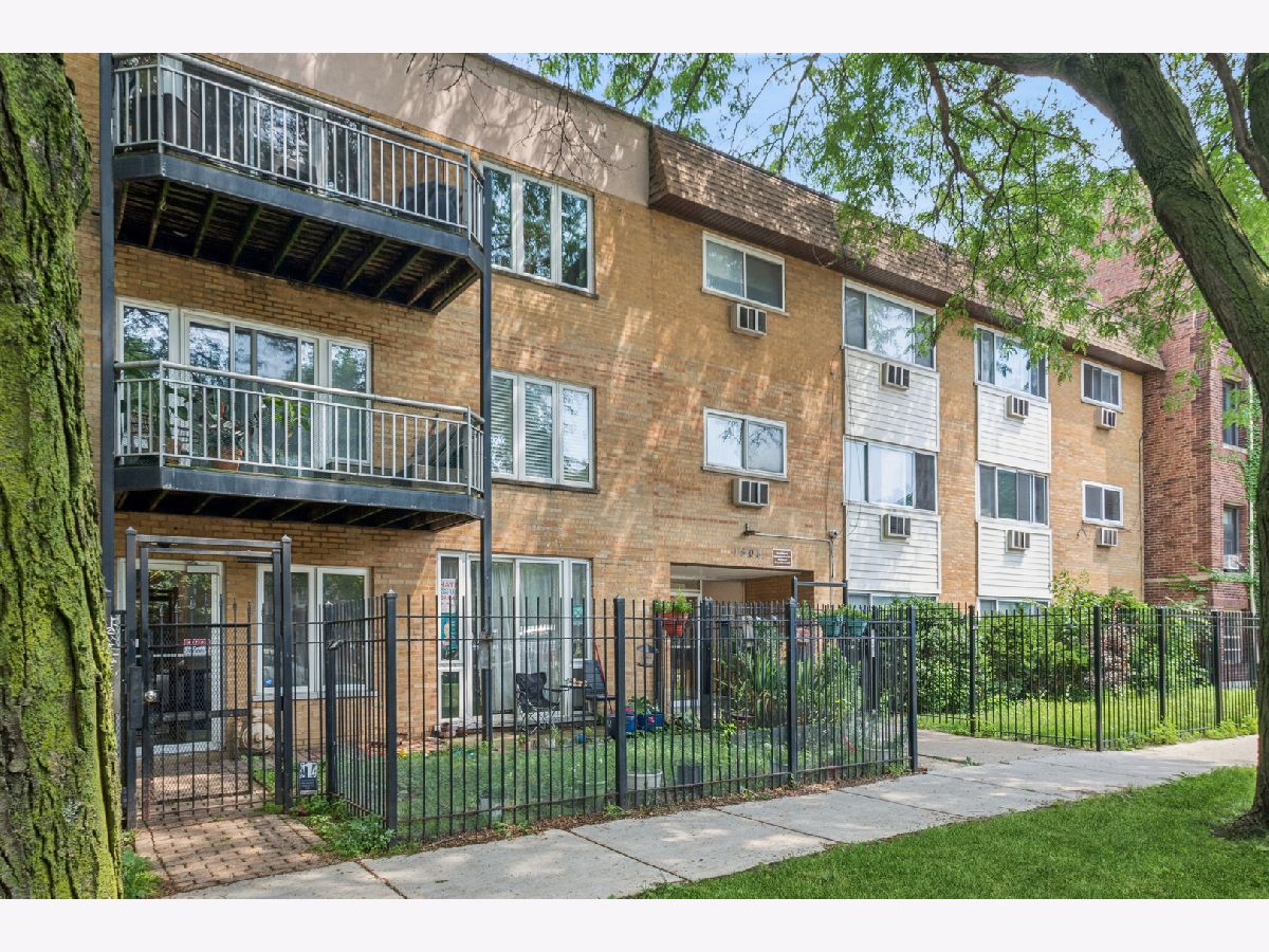  For Sale Chicago Illinois, 1514 Pratt Boulevard