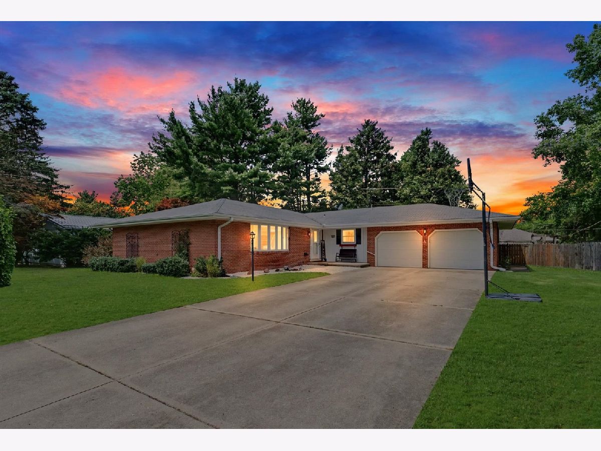  Sold Monticello Illinois