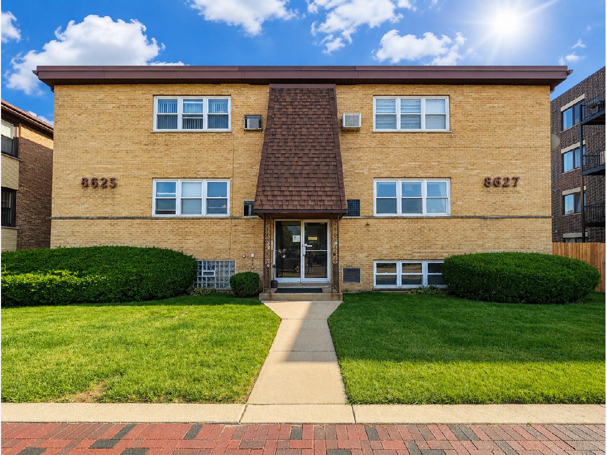  For Sale River Grove Illinois, 8627 Grand Avenue