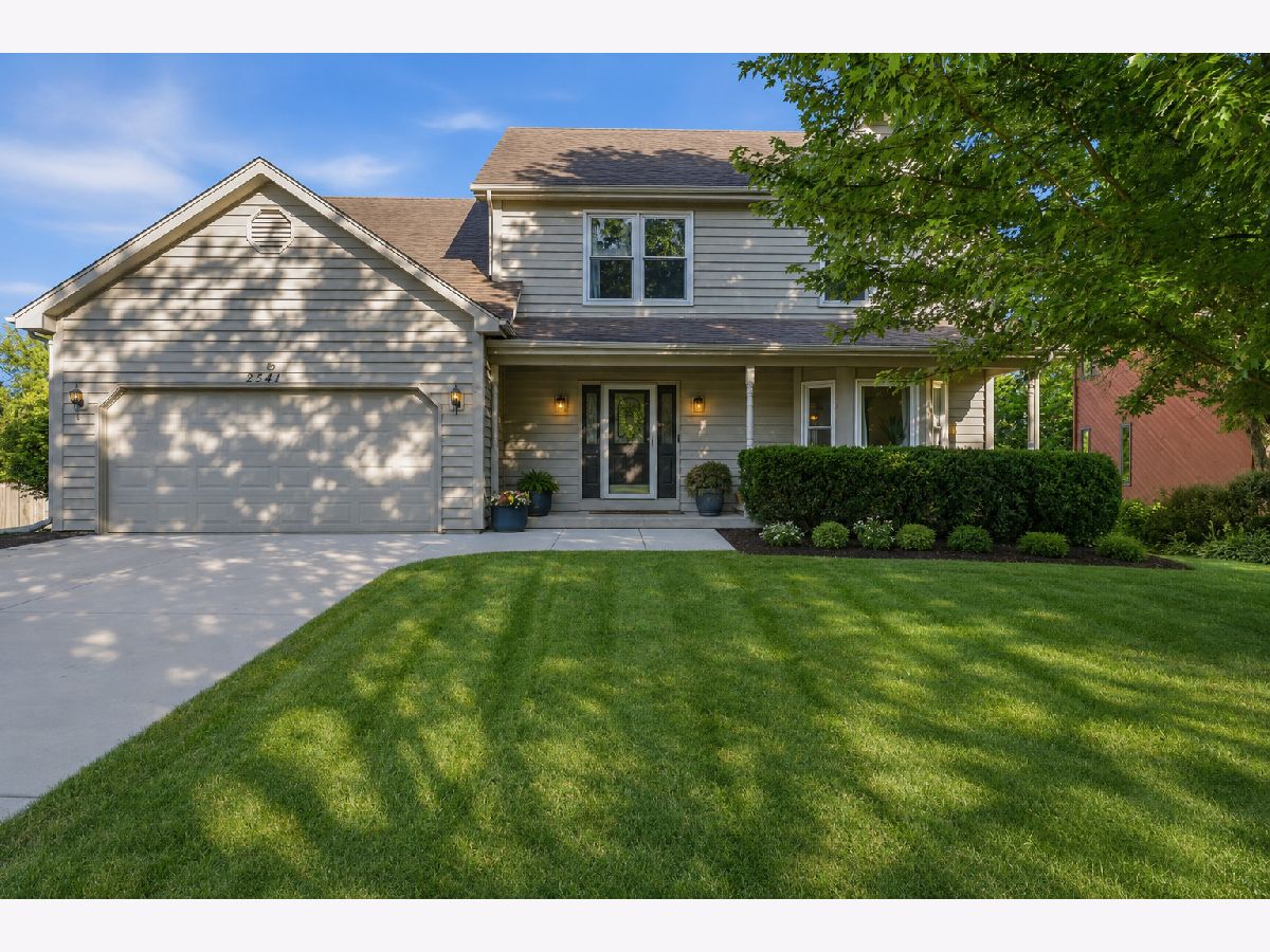 Homes & Townhomes For Sale Oakhurst Aurora Illinois, 2541 Cheshire Drive