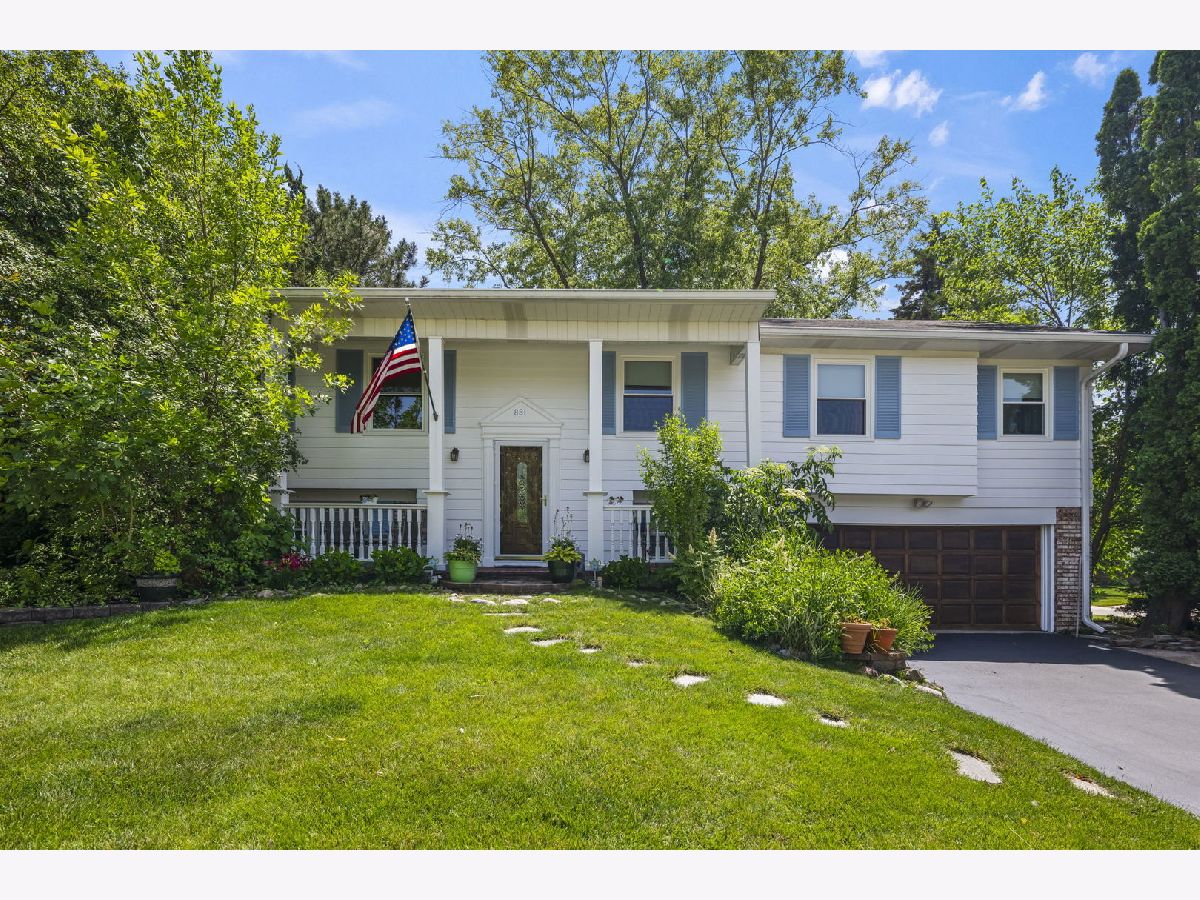 Homes For Sale Strathmore Buffalo Grove Illinois, 881 Woodhollow Lane