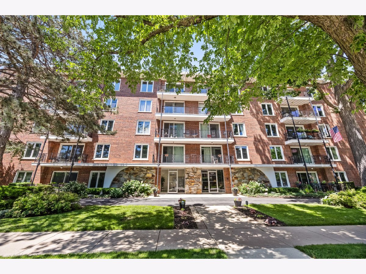  For Sale Evanston Illinois, 2333 Central Street