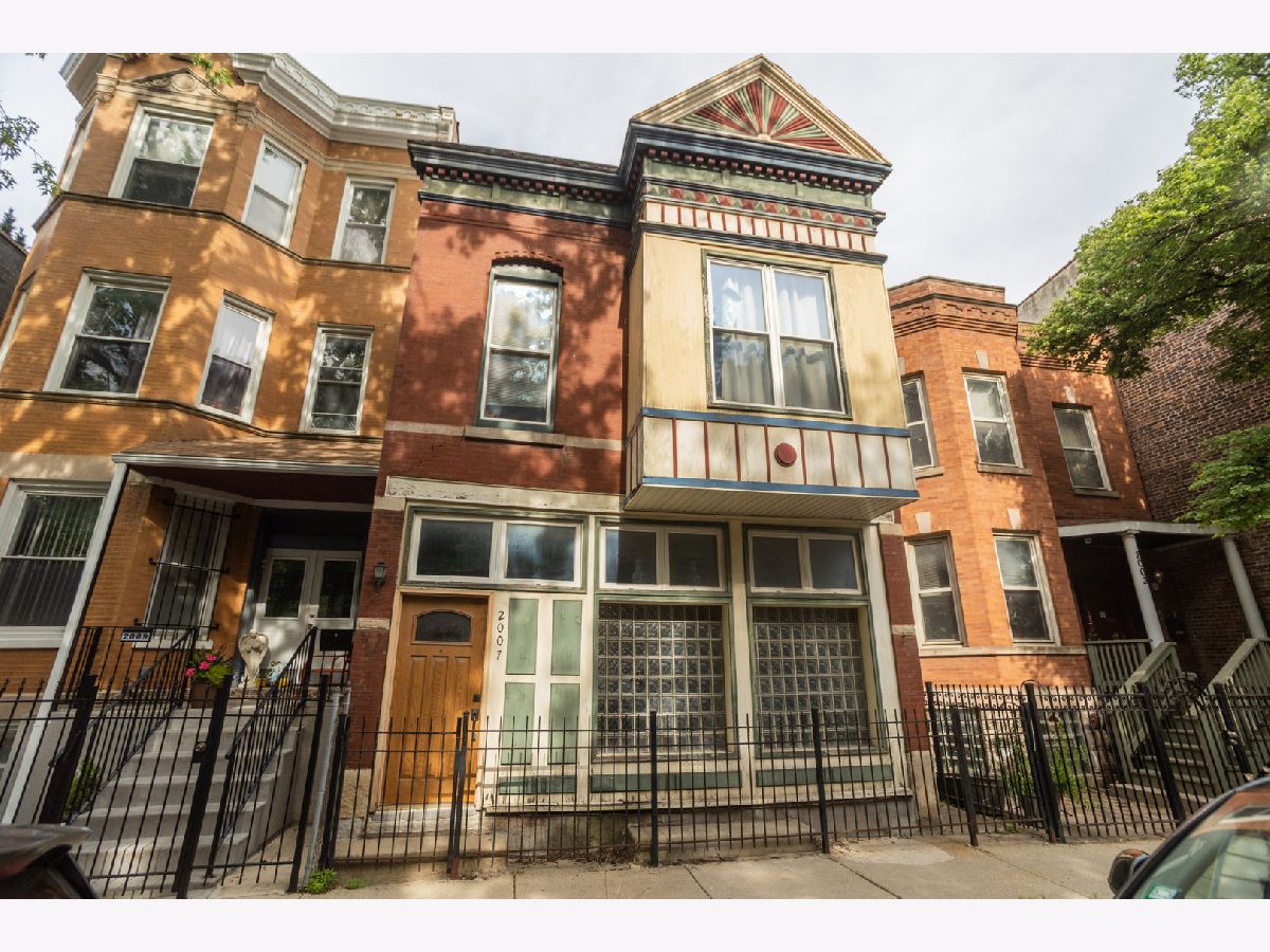 Condos & Townhomes & Homes For Sale Bucktown Chicago Illinois, 2007 Oakley Avenue