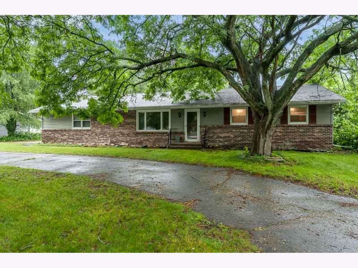  For Sale Roscoe Illinois, 12222 Rae Ann Road