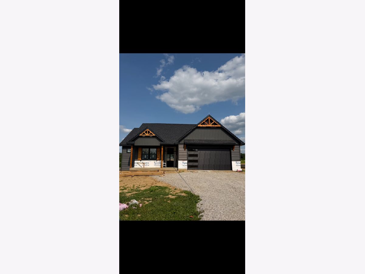  For Sale Milan Illinois, 1409 Legends Drive