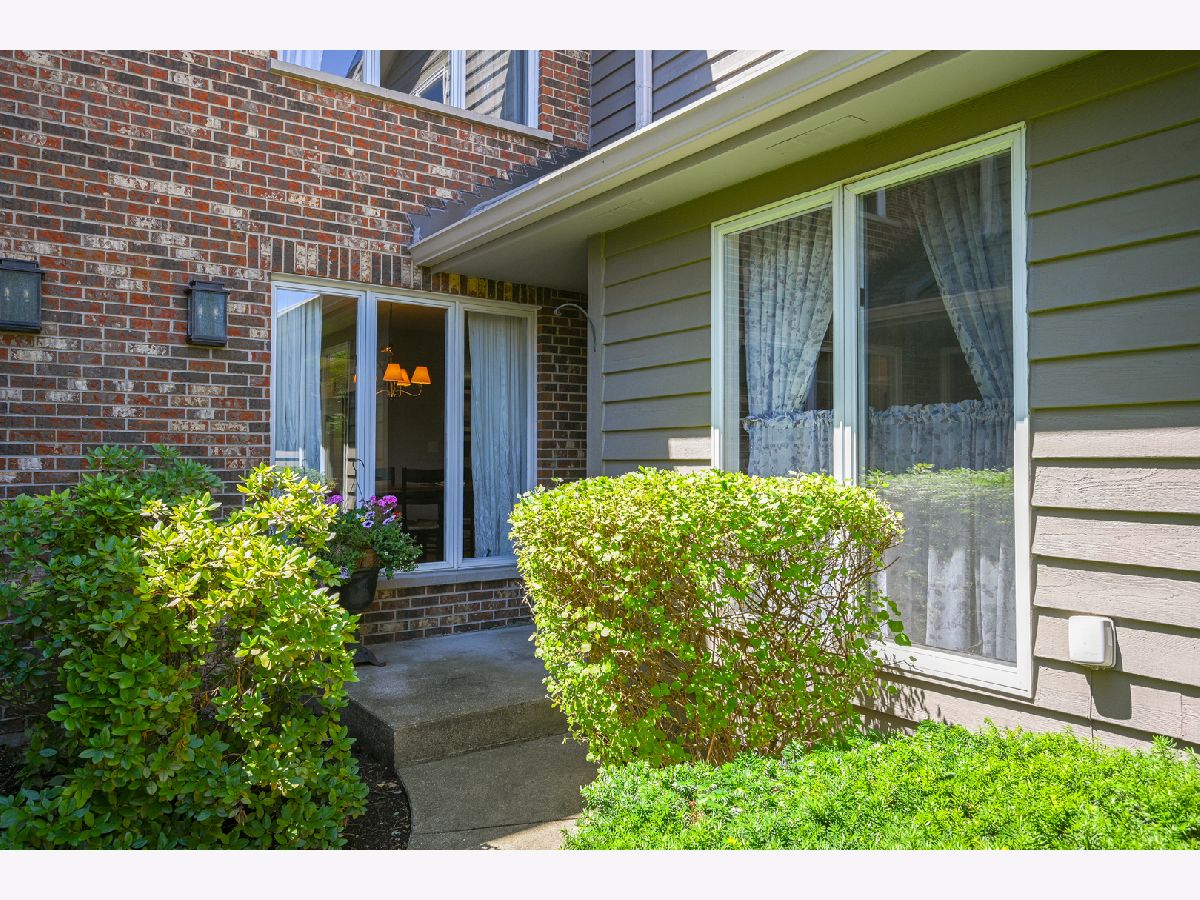  For Sale Glen Ellyn Illinois, 854 Saddlewood Drive