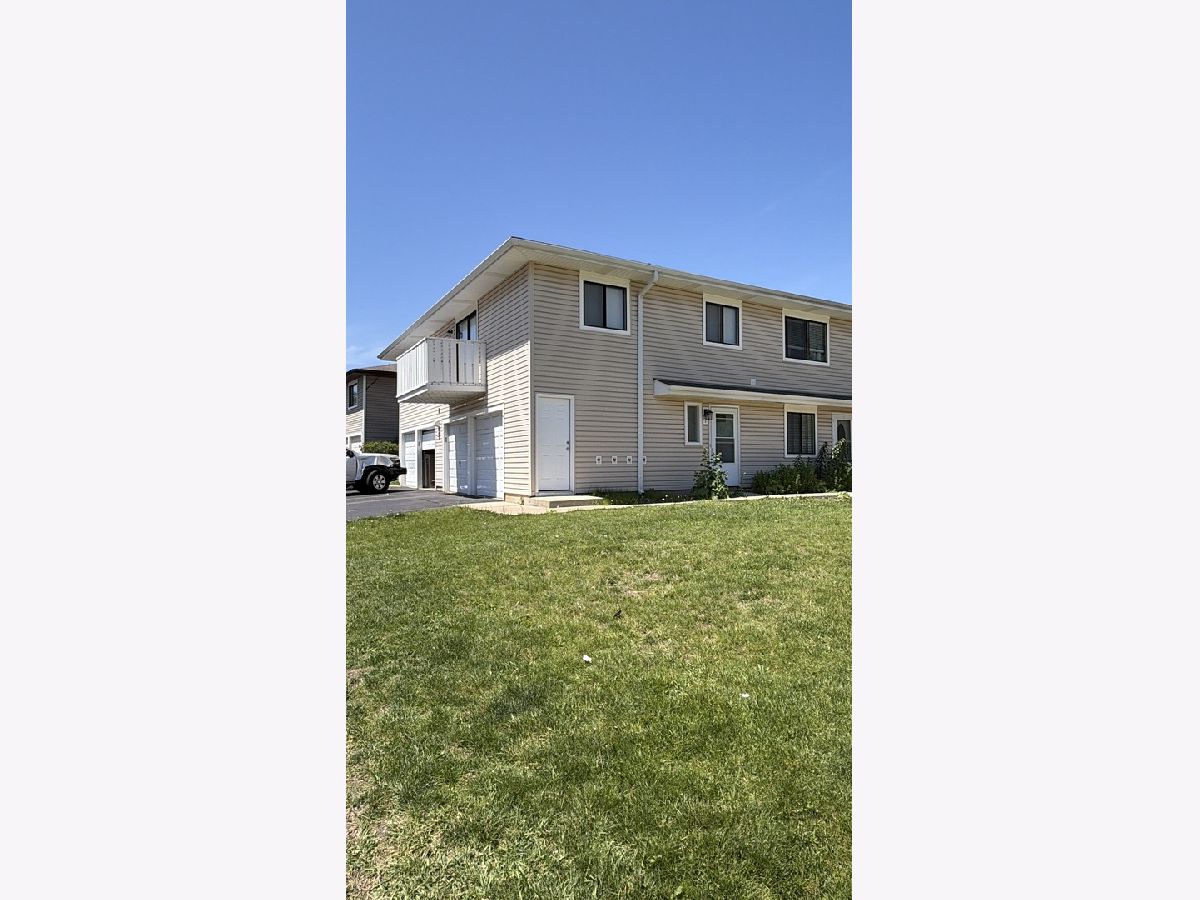  For Rent Warrenville Illinois, 29W603 Winchester