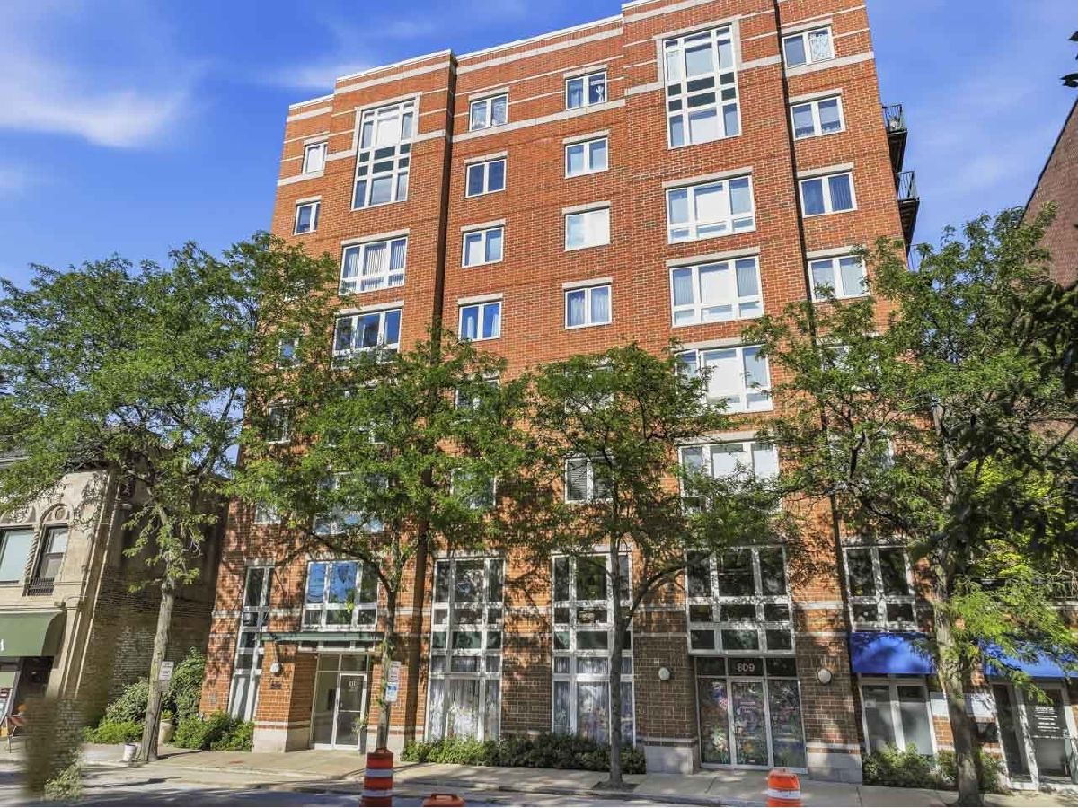  For Sale Evanston Illinois, 811 Chicago Avenue