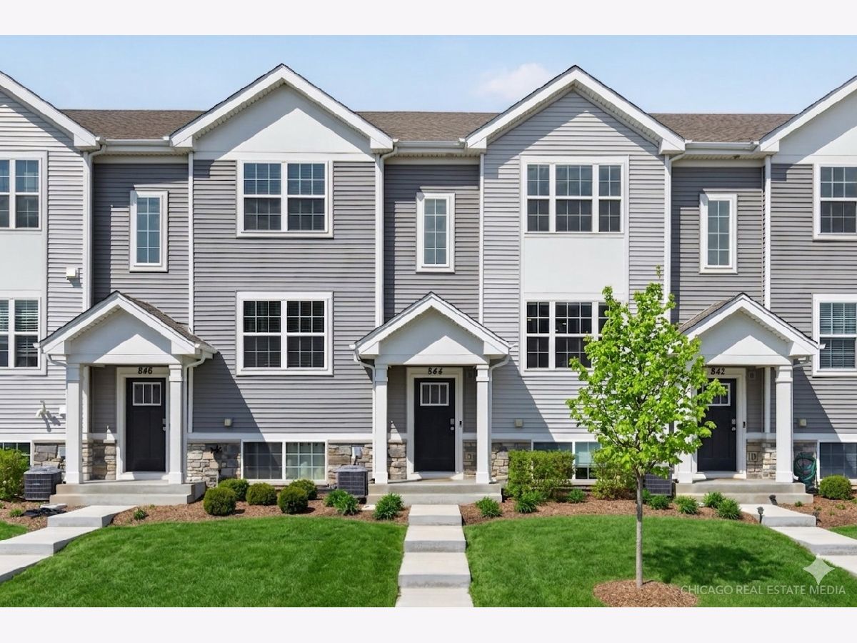  For Sale Hampshire Illinois, 844 Briar Glen Court