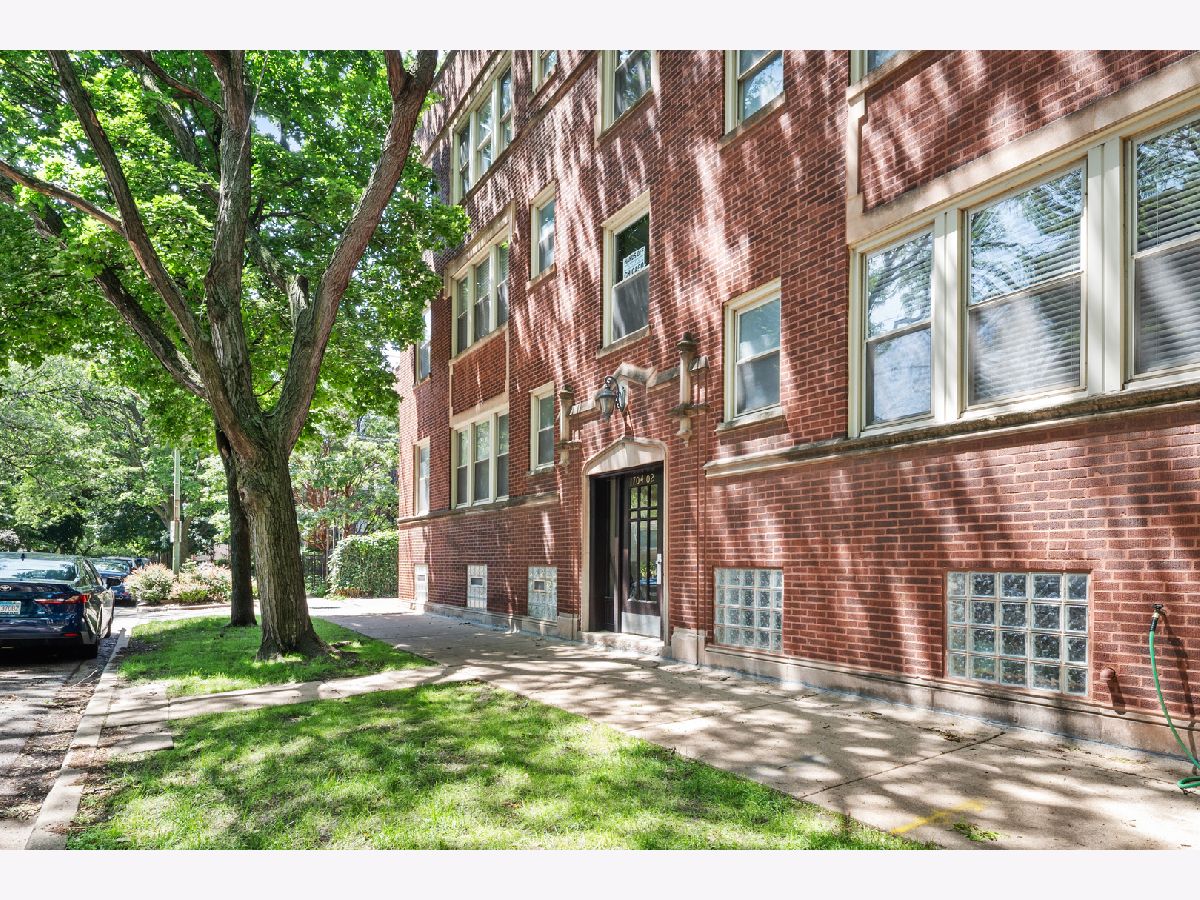  For Rent Chicago Illinois, 1702 Catalpa