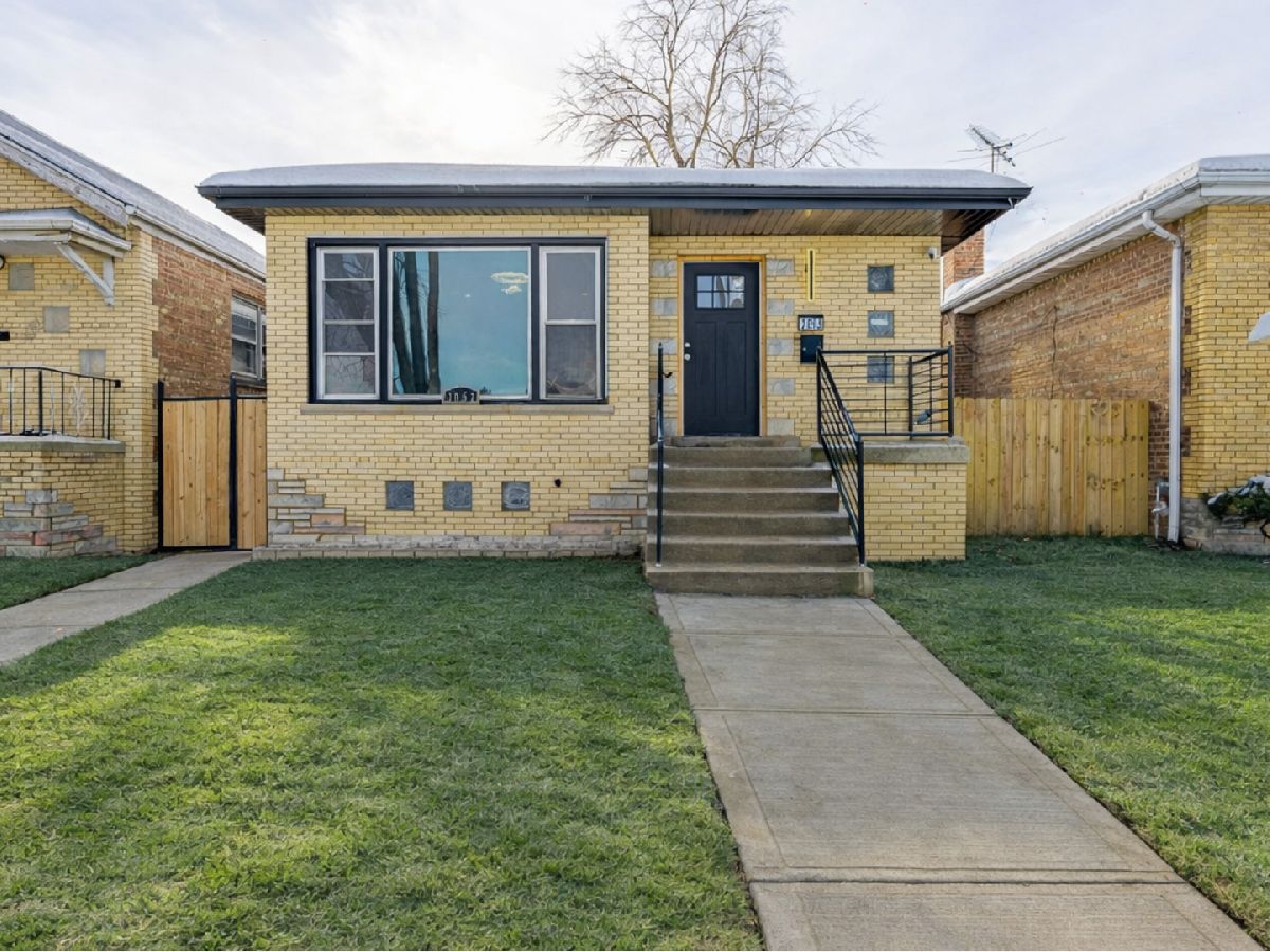  Sold Chicago Illinois, 3053 77th