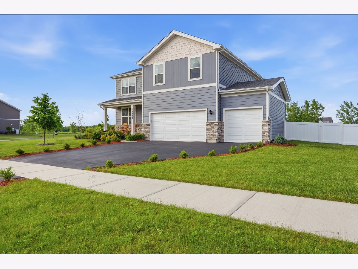  Rented Plainfield Illinois, 25424 Cerena
