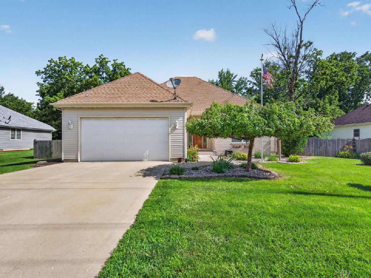  For Sale Braidwood Illinois, 878 Kennedy Road