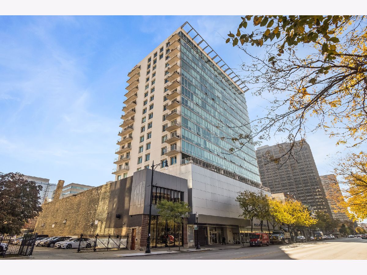 Condominiums For Rent Vue 20 Chicago Illinois, 1845 Michigan