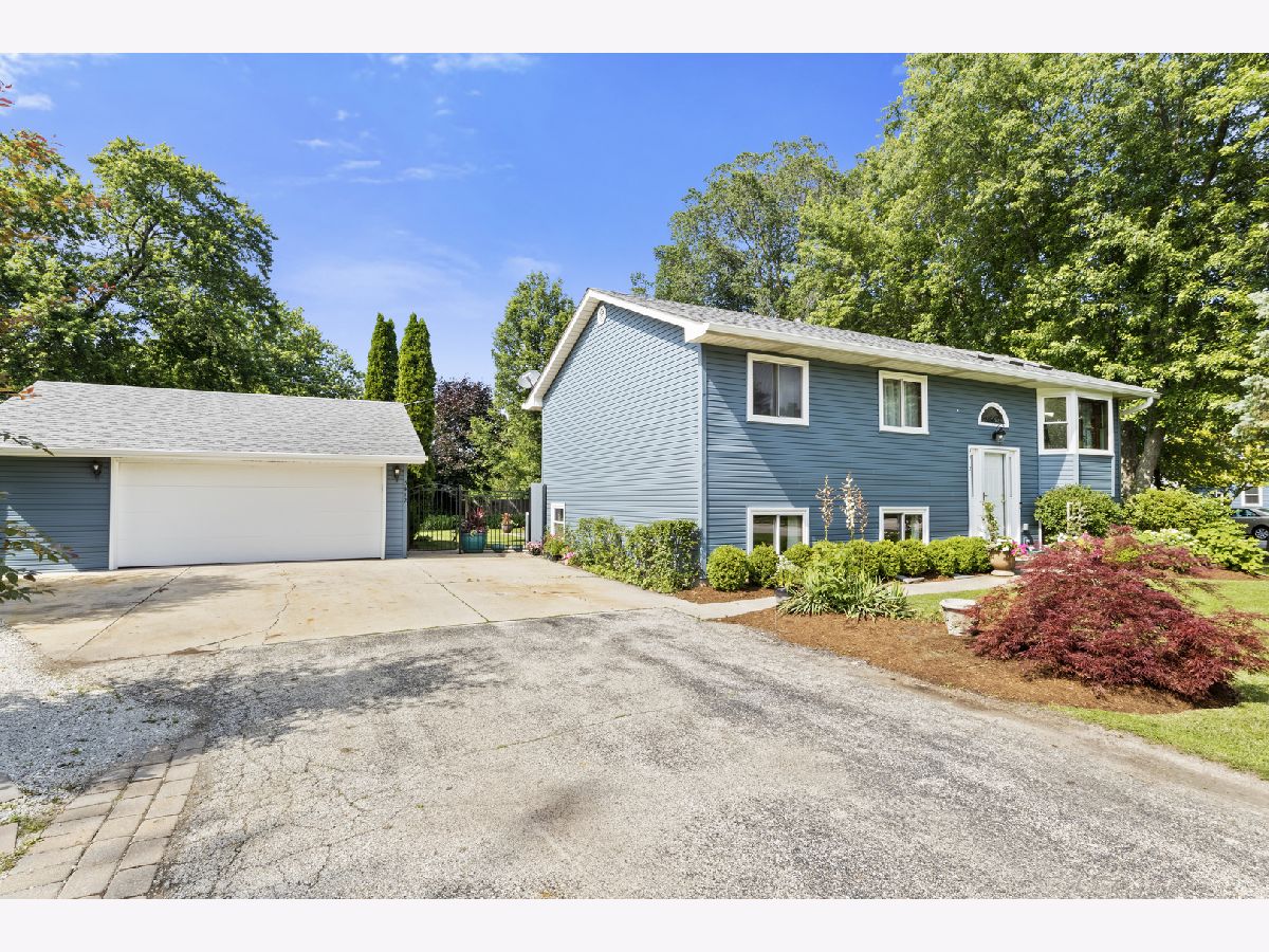  For Sale Gurnee Illinois, 3412 Crescent Avenue
