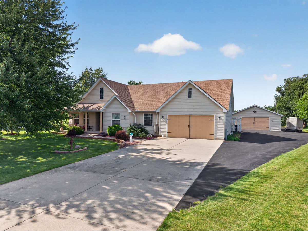  For Sale Seneca Illinois, 701 Forrest Drive