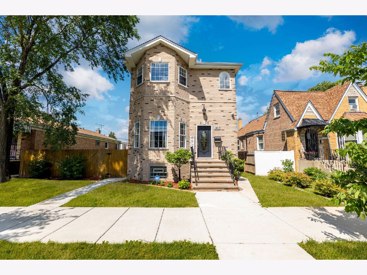 Homes & Condominiums Rented Schorsch Village Chicago Illinois, 3452 Newcastle