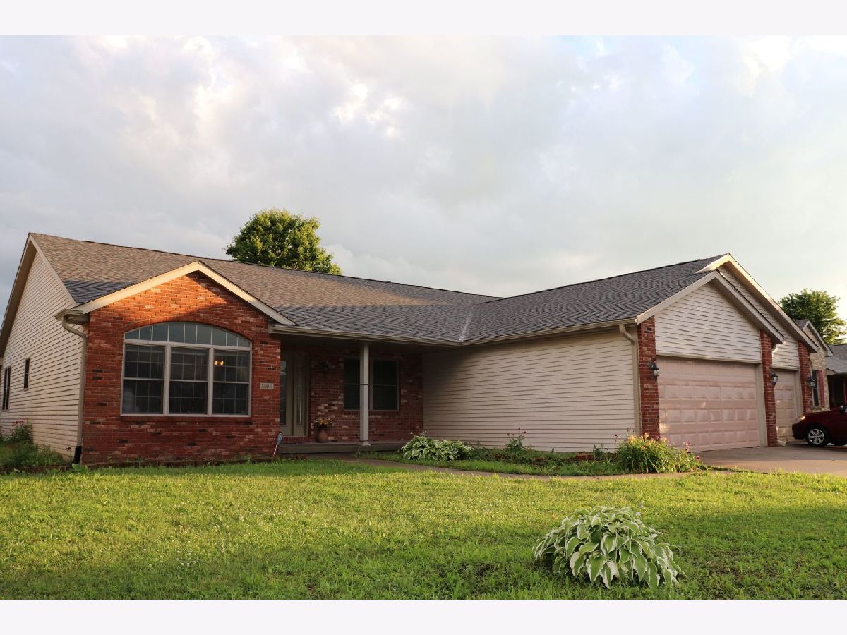  For Sale Chatham Illinois, 1408 Sequoia Drive