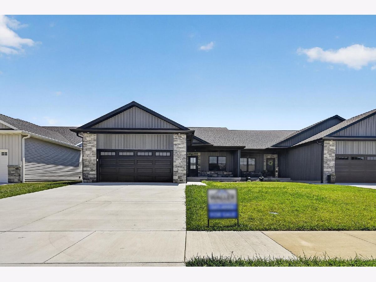  For Sale Springfield Illinois, 1704 Blenheim Drive