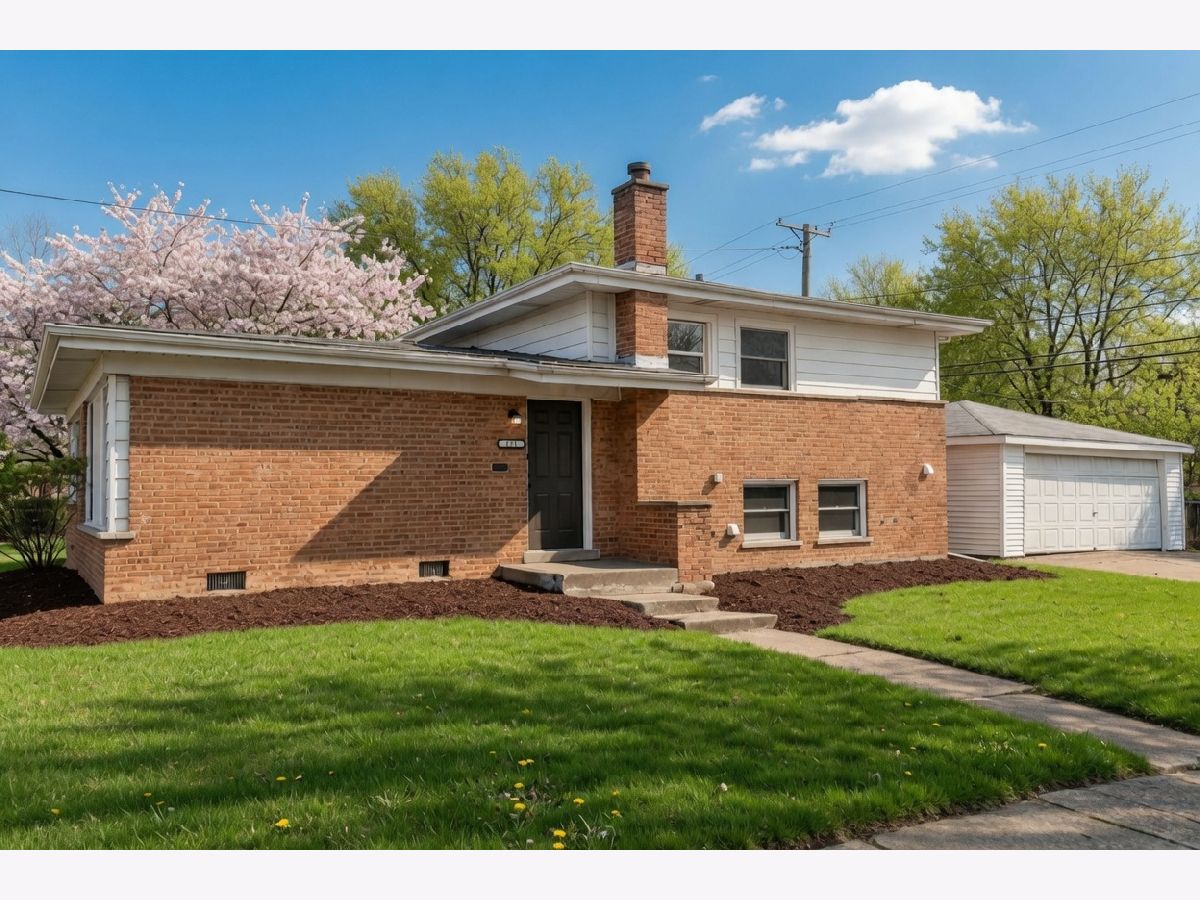  For Sale Chicago Heights Illinois, 172 Strieff Avenue