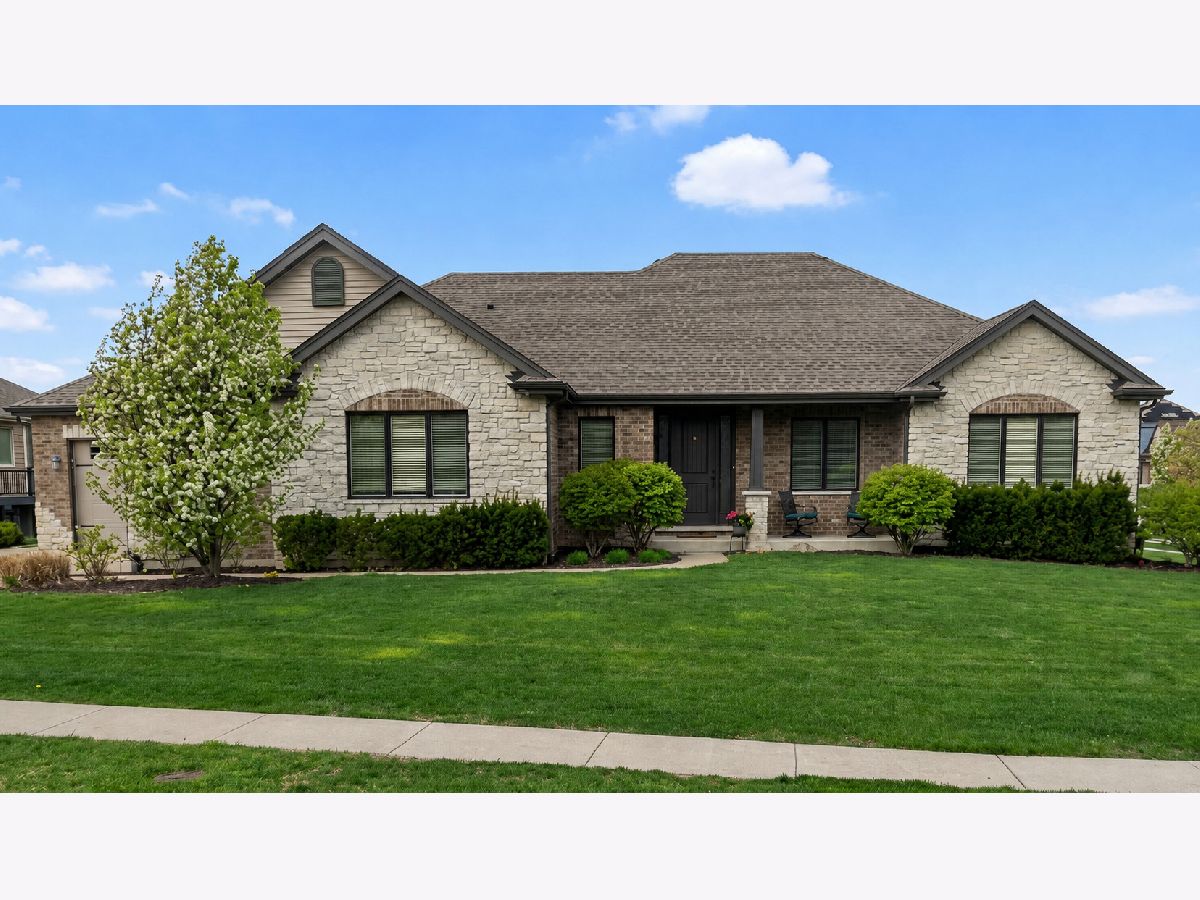 Homes For Sale Rachel Ridge New Lenox Illinois, 1725 Beazley Drive