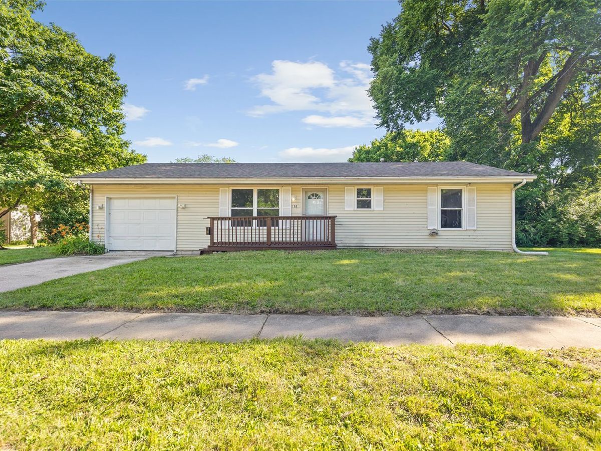  For Sale Rockford Illinois, 712 Cherry Street