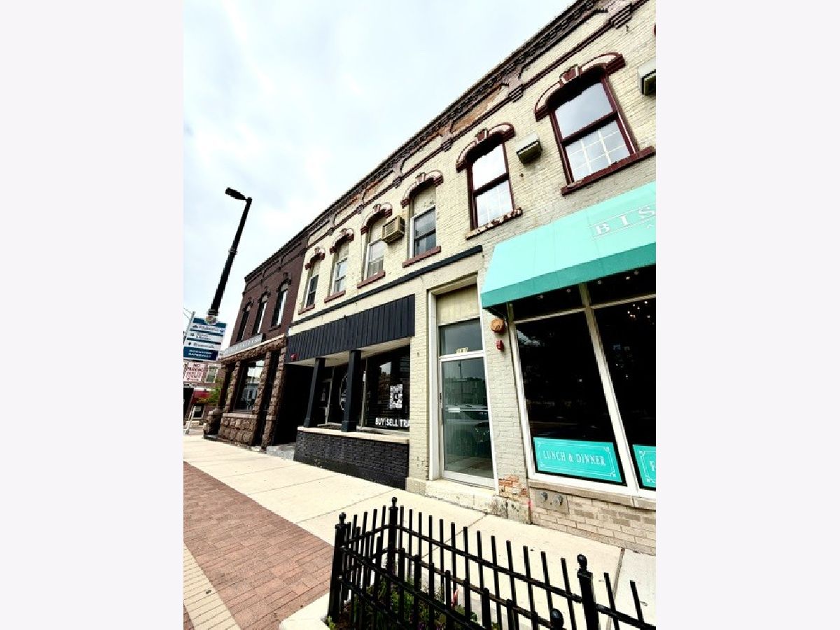  Rented Naperville Illinois, 131 Washington