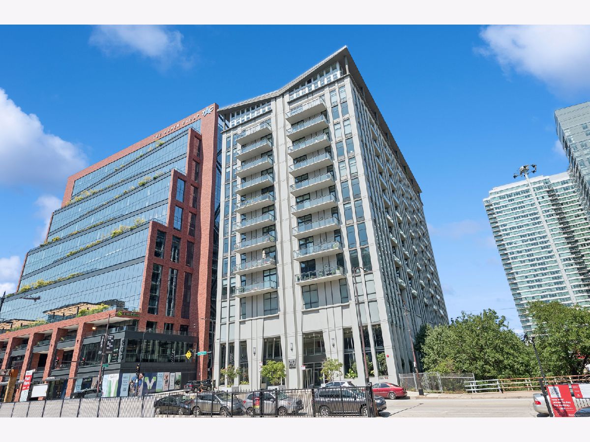  Sold Chicago Illinois, 740 Fulton