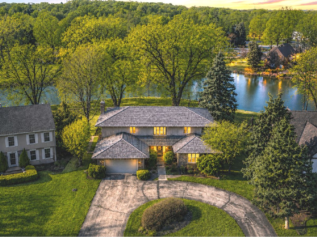 Homes & Townhomes & Condos Sold Prestbury Sugar Grove Illinois, 9 Buckingham