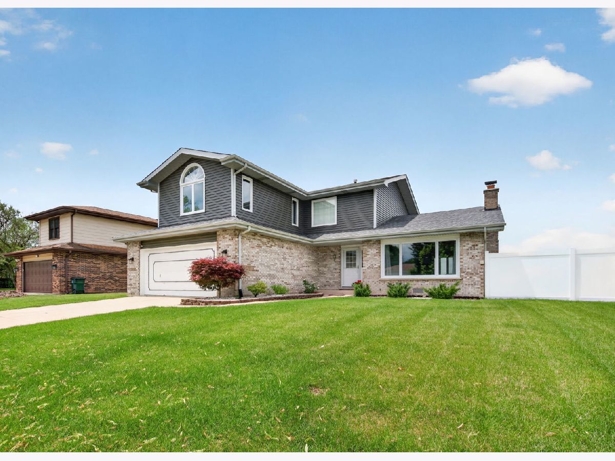Homes For Sale Andrew Highlands Tinley Park Illinois, 17224 Shetland Drive