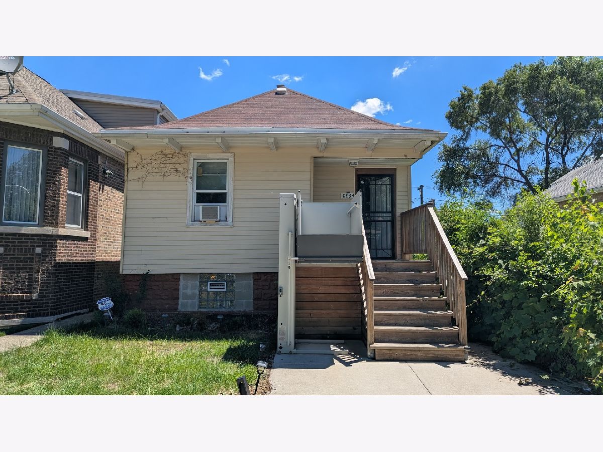  For Sale Chicago Illinois, 8837 Carpenter Street