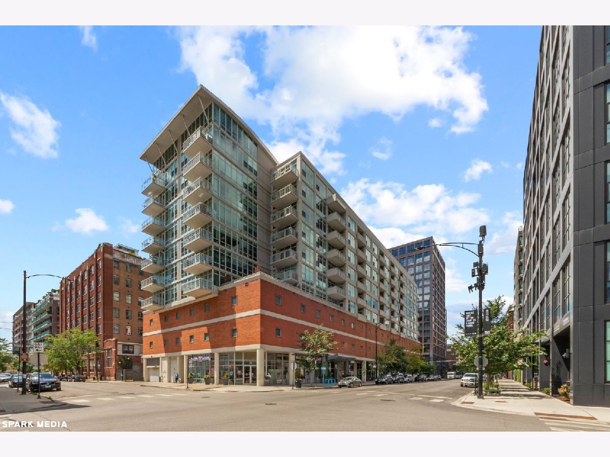  Rented Chicago Illinois, 909 Washington