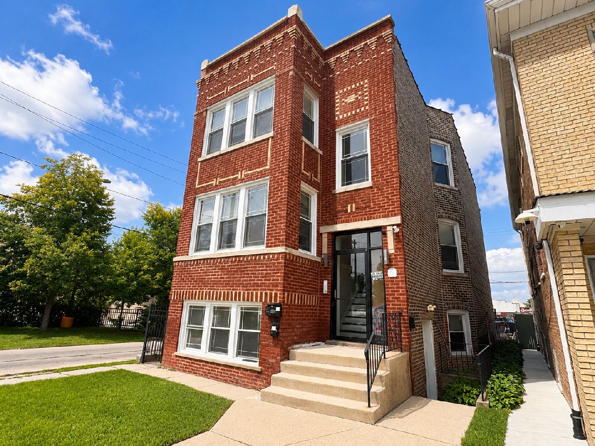 Rented Chicago Illinois, 4415 Sawyer