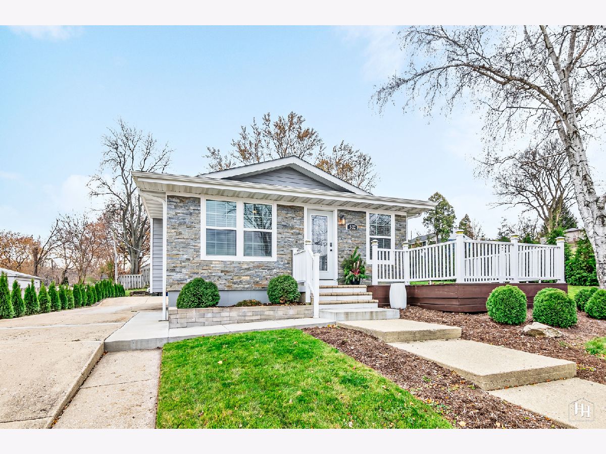  For Sale Lake In The Hills Illinois, 502 Plum Street