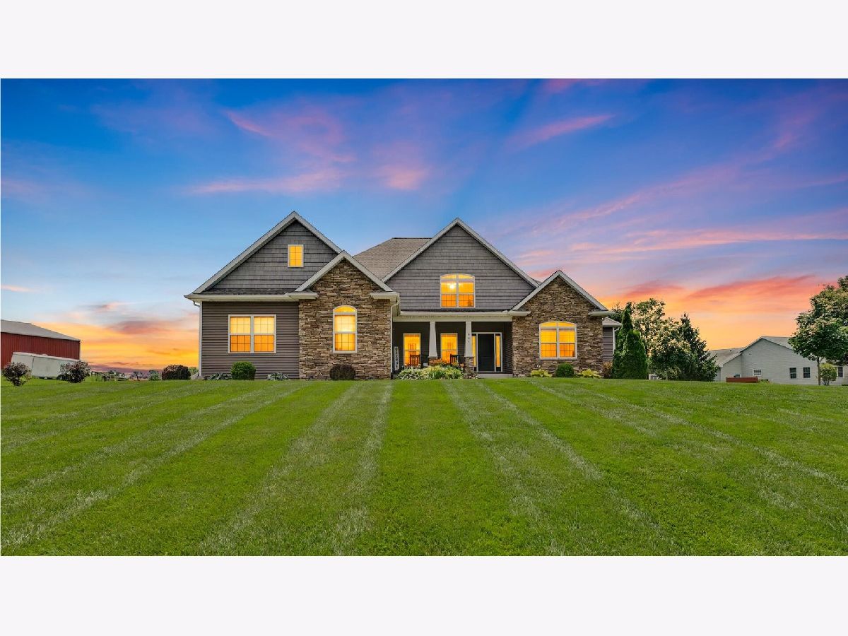  For Sale Monticello Illinois, 801 Trailblazer Lane