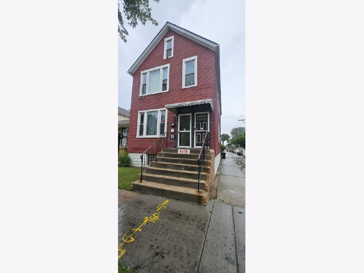  For Sale Chicago Illinois, 9316 Marquette Avenue