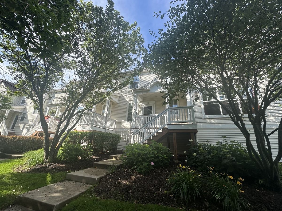 Townhomes & Condos For Sale Summit Enclave Dekalb Illinois, 1484 Cambria Drive
