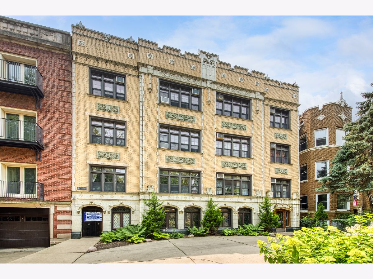  For Sale Chicago Illinois, 1127 Farwell Avenue