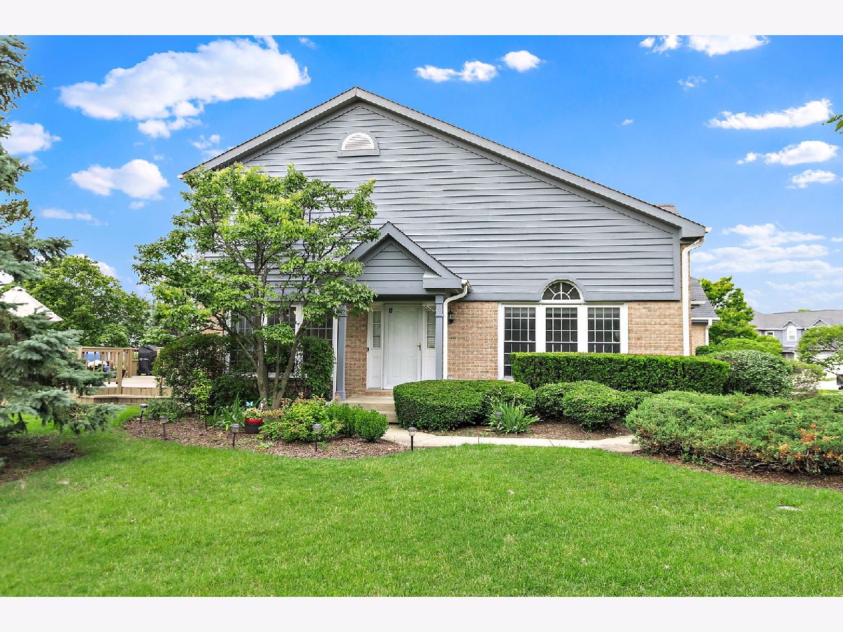 Townhomes & Homes Sold Bloomfield Club Bloomingdale Illinois, 246 Lynwood