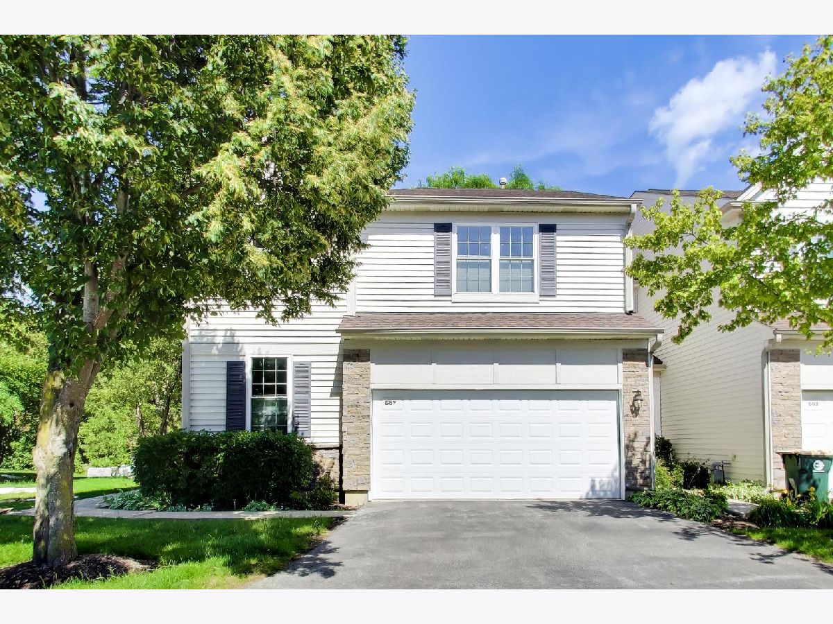Townhomes For Sale Cherry Creek Grayslake Illinois, 557 Shakespeare Drive